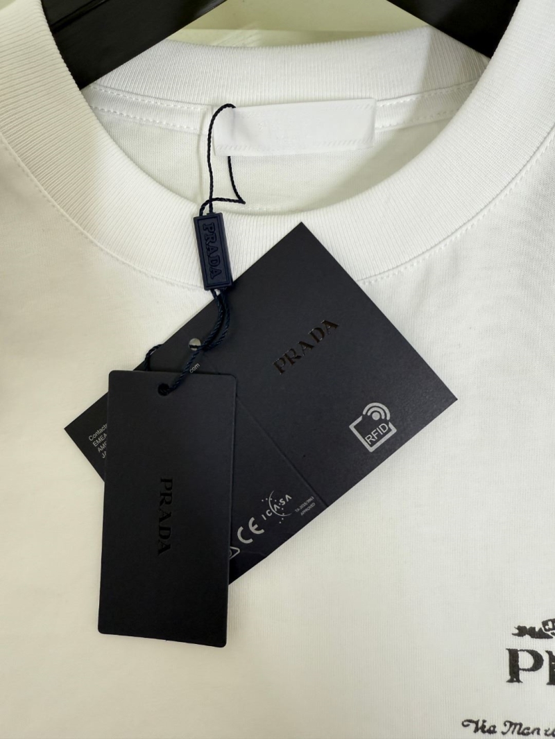 Pra*a t-shirt